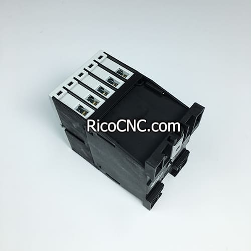 4-008-20-0483 Contactor DILAC-22 24VDC.jpg