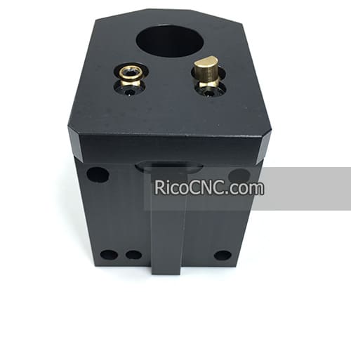 BMT45 tool holder.jpg BMT45 tool holder.jpg