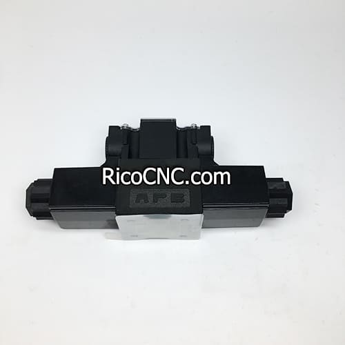 Yuken DSG-01-3C4-A100-50 valve.jpg