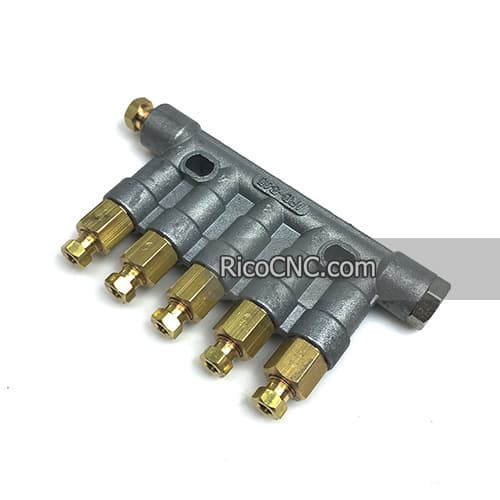 R28155 DOOSAN Oil Distributor.jpg R28155 DOOSAN Oil Distributor.jpg