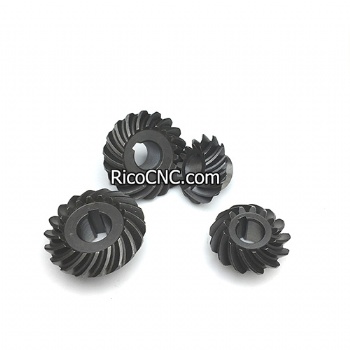 2026950280 2-026-95-0280 Bevel Gear Set Spiral Toothed Number of Teeth 13/18 I=1.385:1 for Homag Beam Saw